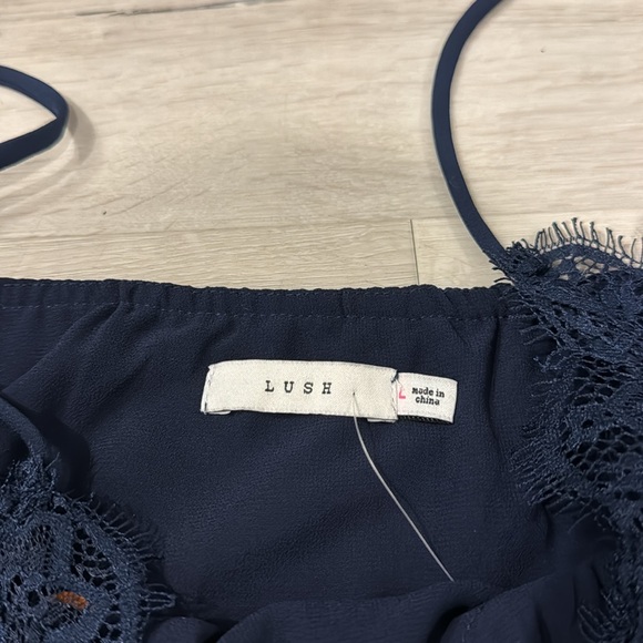 Lush Pre Loved Lace lined Navy Tank with Adjustable Straps in 100% Polyester. - Picture 7 of 7
